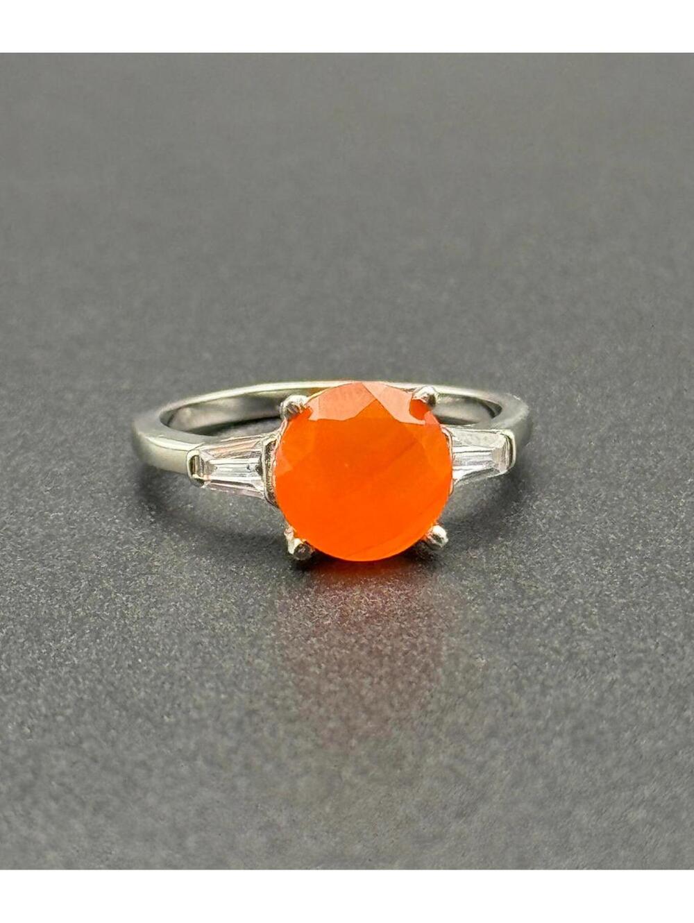 Carnelian and Sterling Silver Ring - Size 8